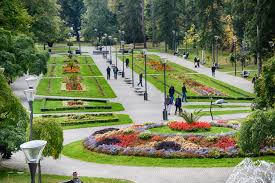 Kombi prevoz Beograd Vrnjačka Banja — banjski park i šetnica
